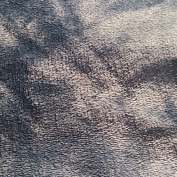 SOFTEST FUZZY Sweater - Picture 4 of 4